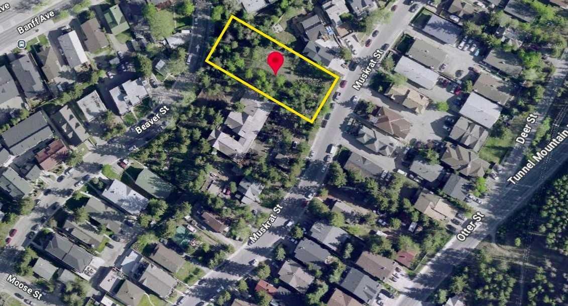425 Muskrat Street, Banff, AB, T1L 1A1