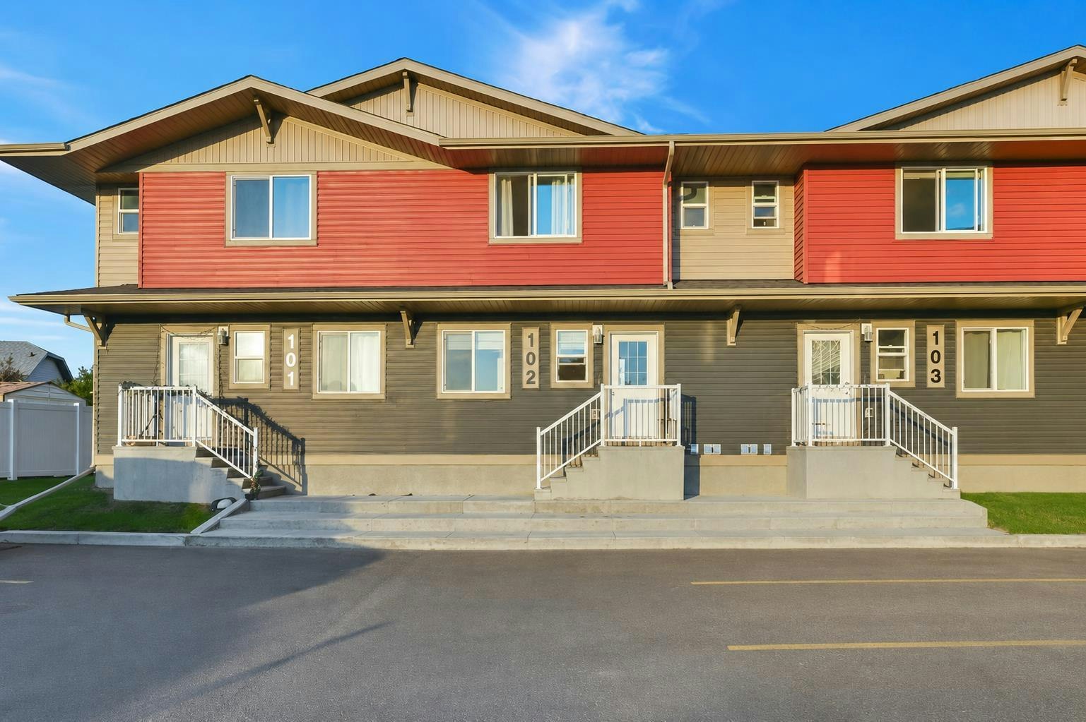 102-6300 58a Street, Rocky Mountain House, AB, T4T 0C2