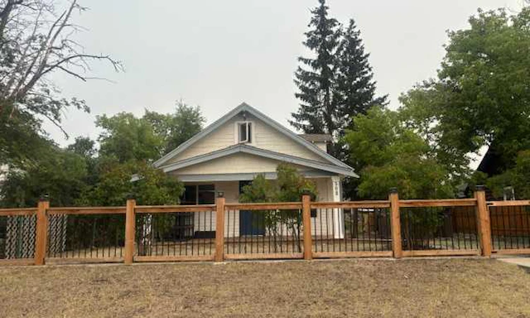 308 Balsam Avenue