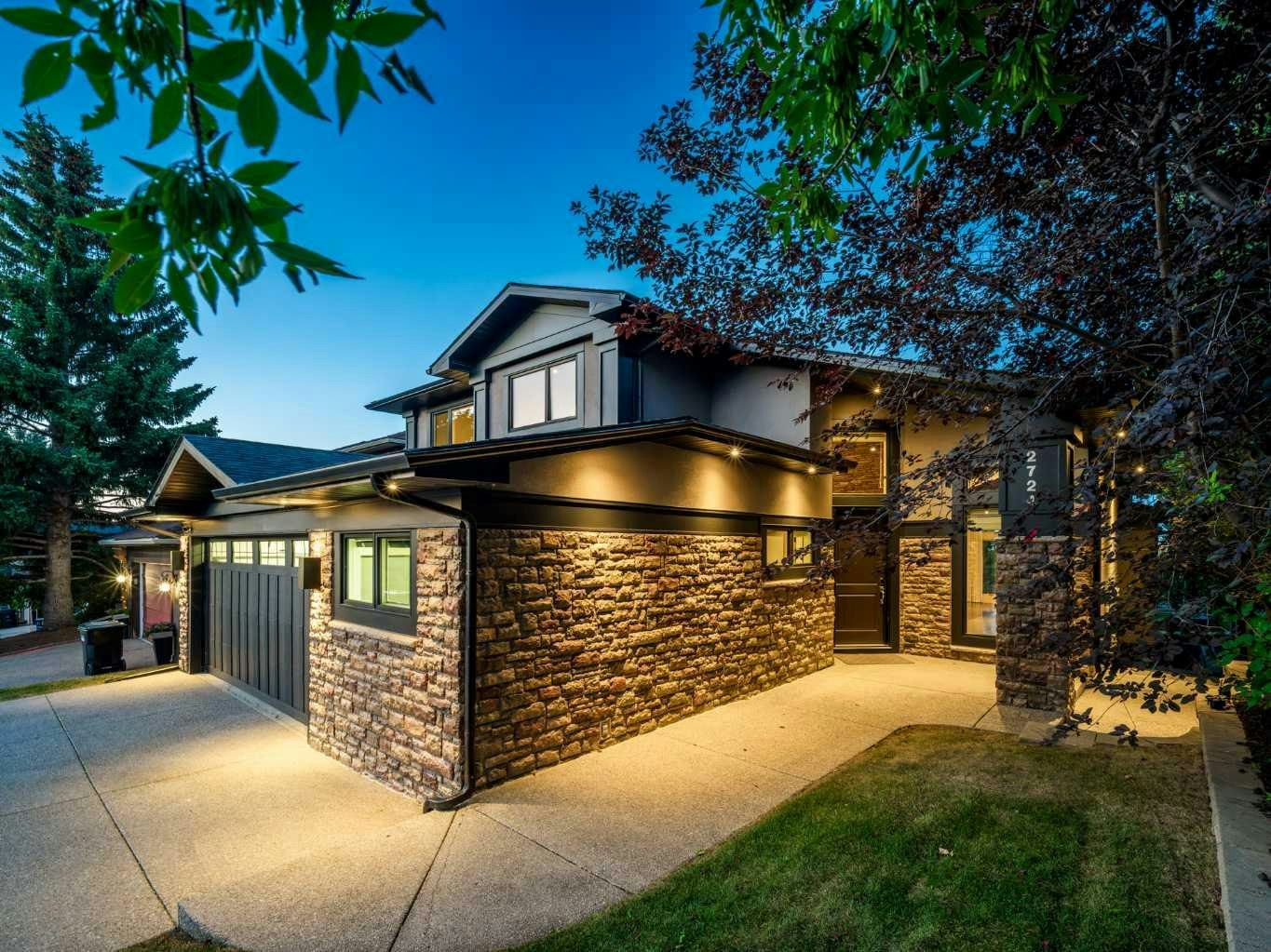 2724 Signal Ridge View SW, Calgary, AB, T3H 2J5