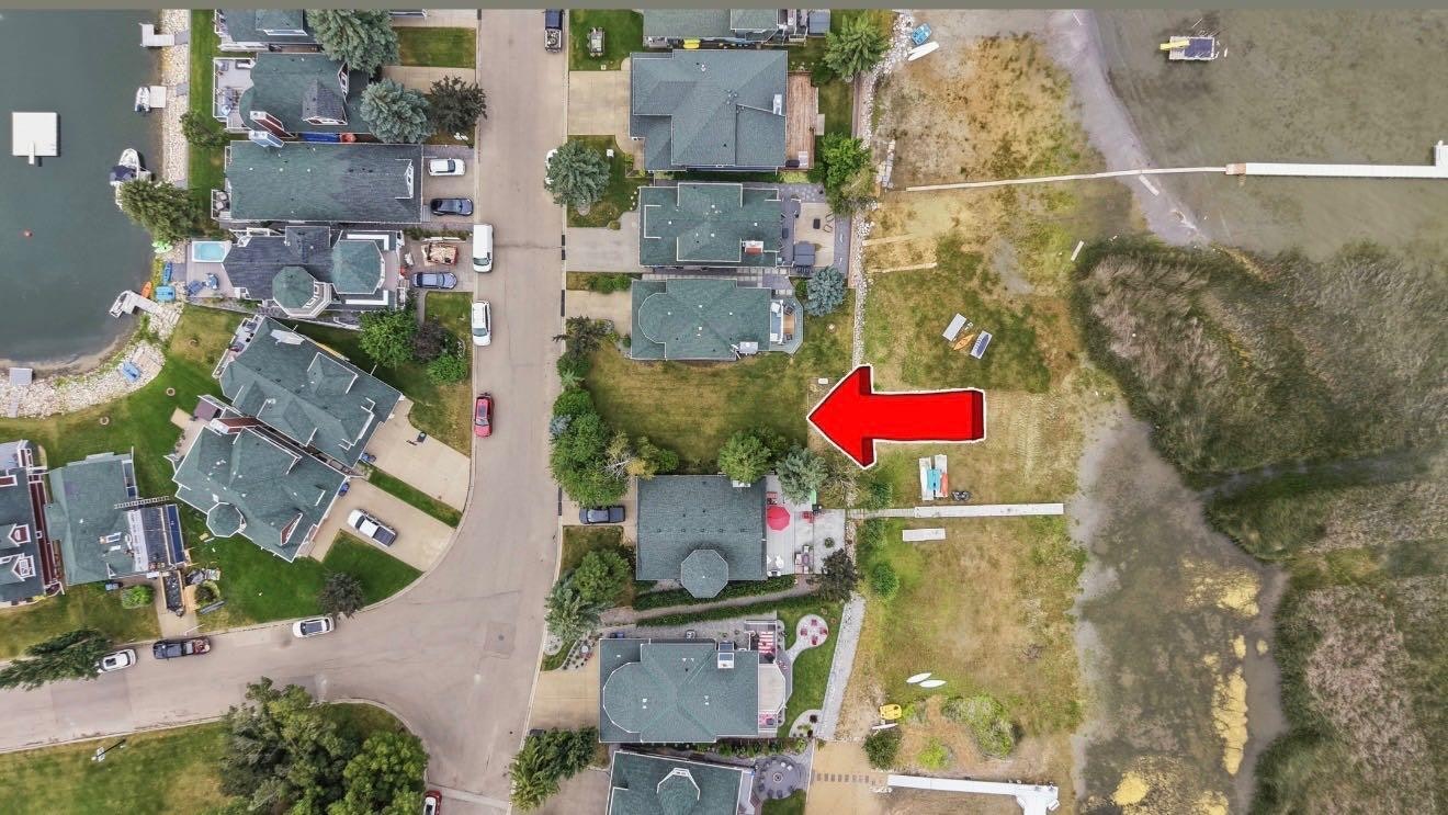 182 Marina Bay Court, Sylvan Lake, AB, T4S 1E9
