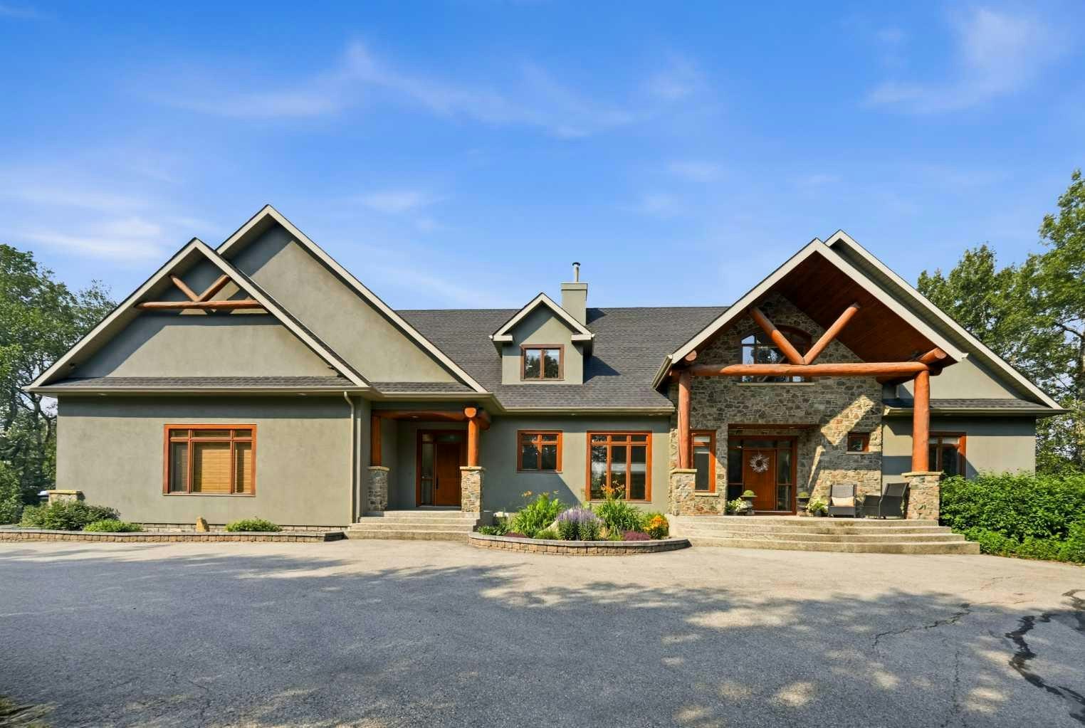 31250 Woodland Way, Rural Rocky View County, AB, T3R 1G5