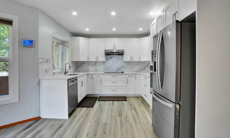 16 Sun Harbour Crescent SE