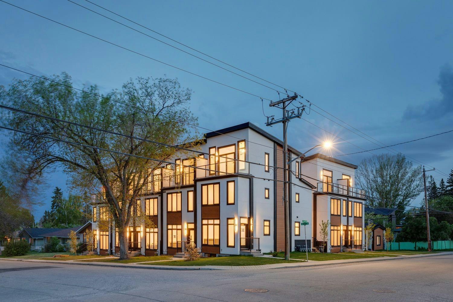 4307 30 Avenue SW, Calgary, AB, T3E 0T5