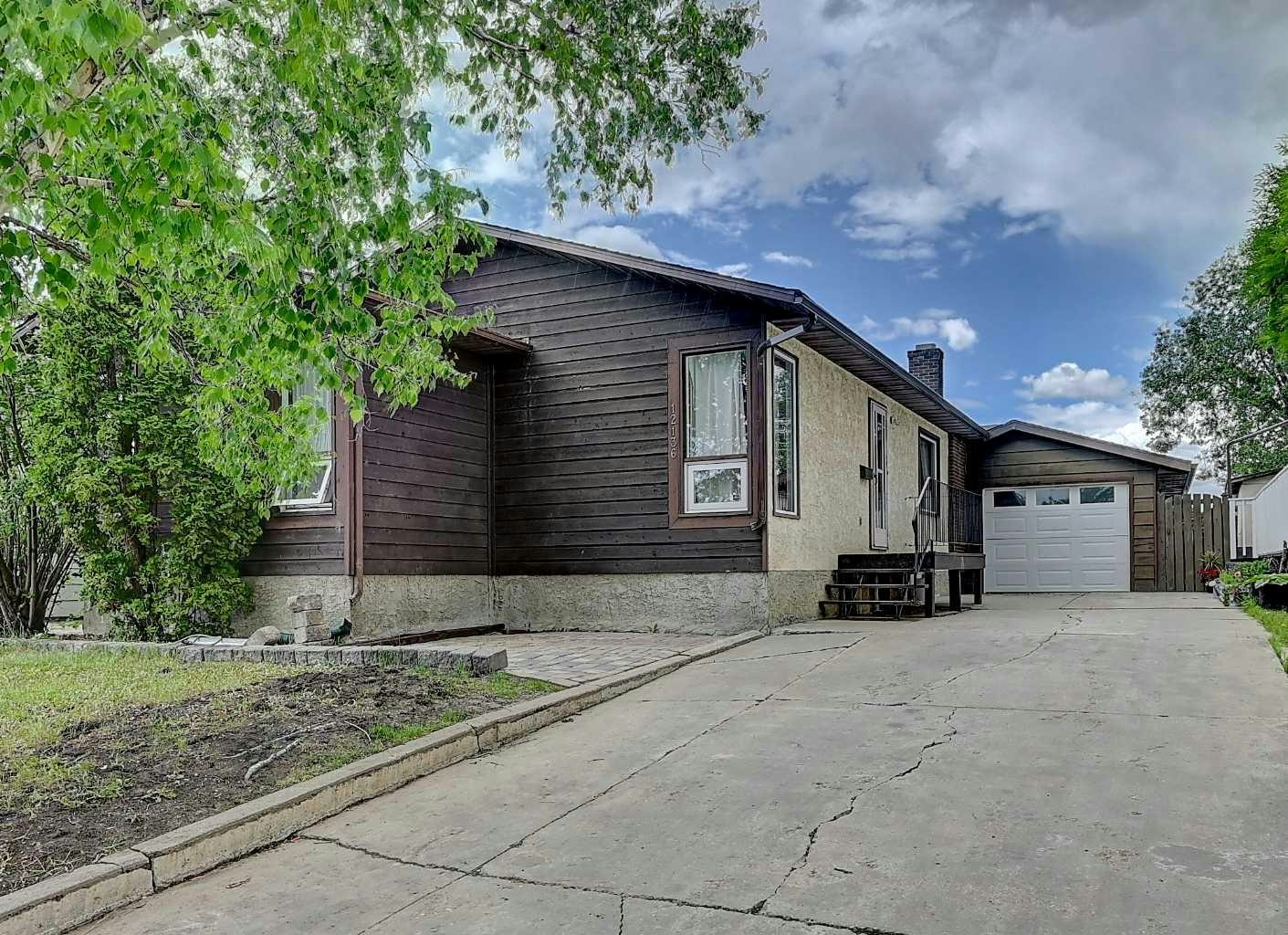 12136 94a Street, Grande Prairie, AB, T8V 5C3
