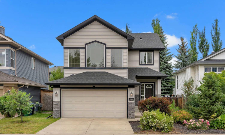 100 Fairways Drive NW