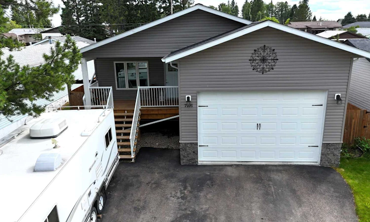 7101 Glenwood Drive