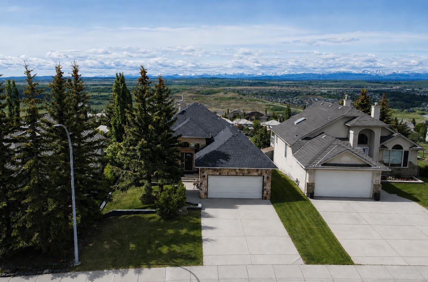 321 Gleneagles View, Cochrane, AB, T4C 1P4