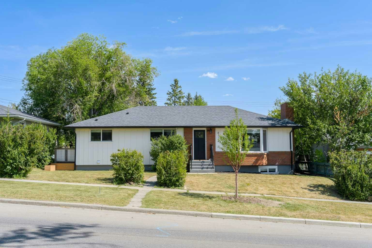 4112 19 Street NW, Calgary, AB, T2L 2B6