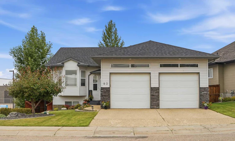 83 Irving Crescent