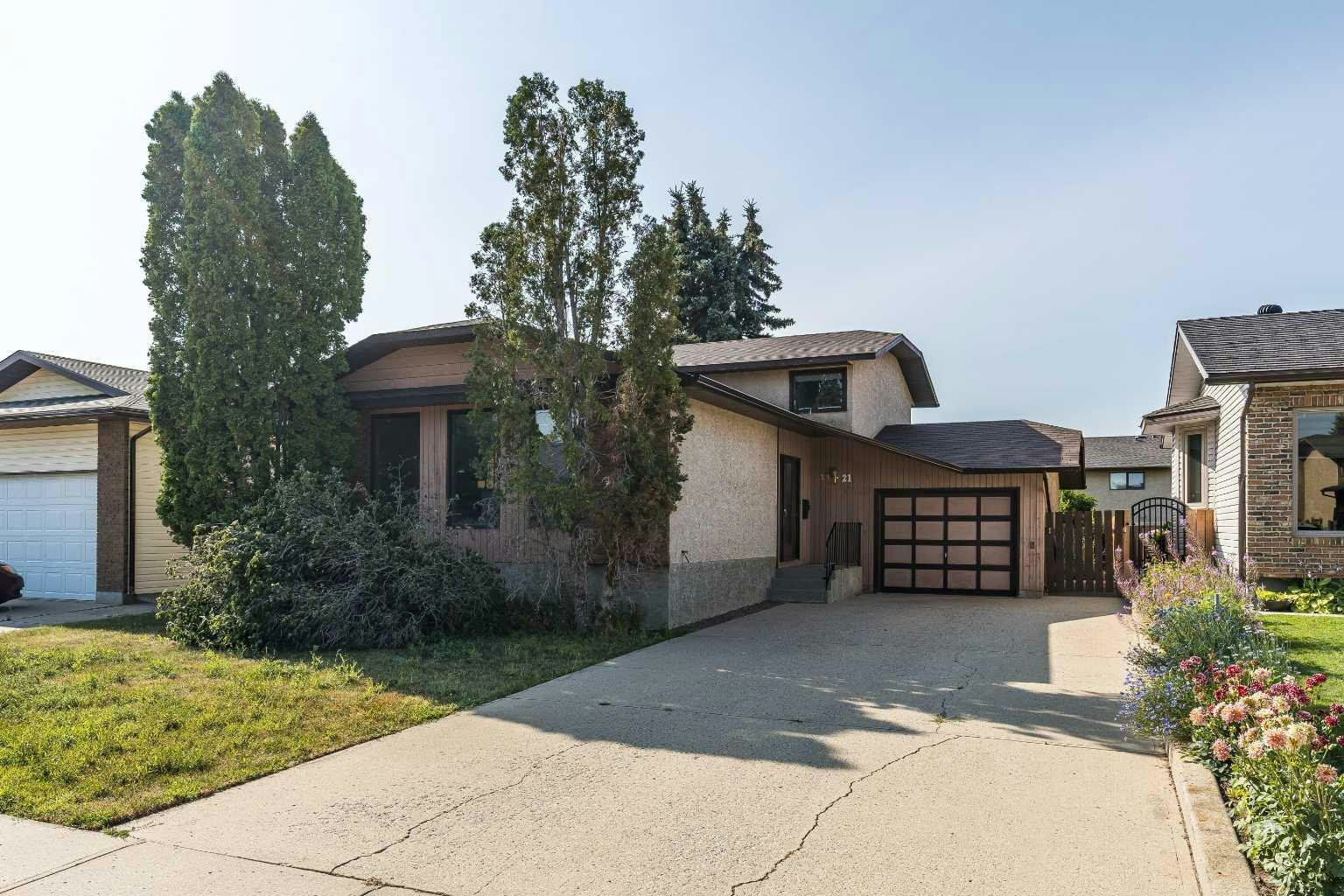 21 Rundle Crescent SE, Medicine Hat, AB, T1B 3W8