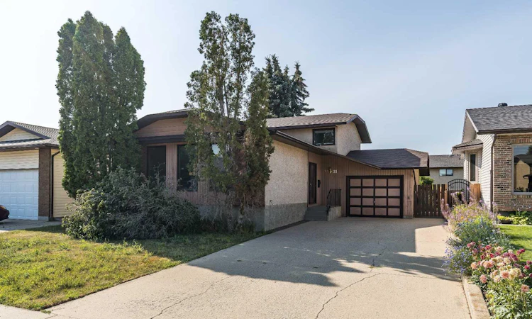 21 Rundle Crescent SE
