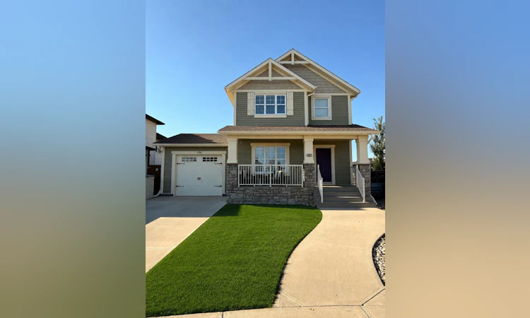 486 Mary Cameron Crescent