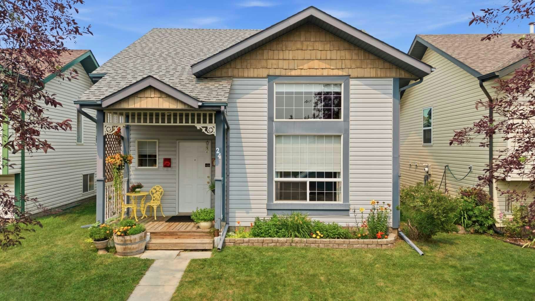 24 Kelly Street, Red Deer, AB, T4P 3S9