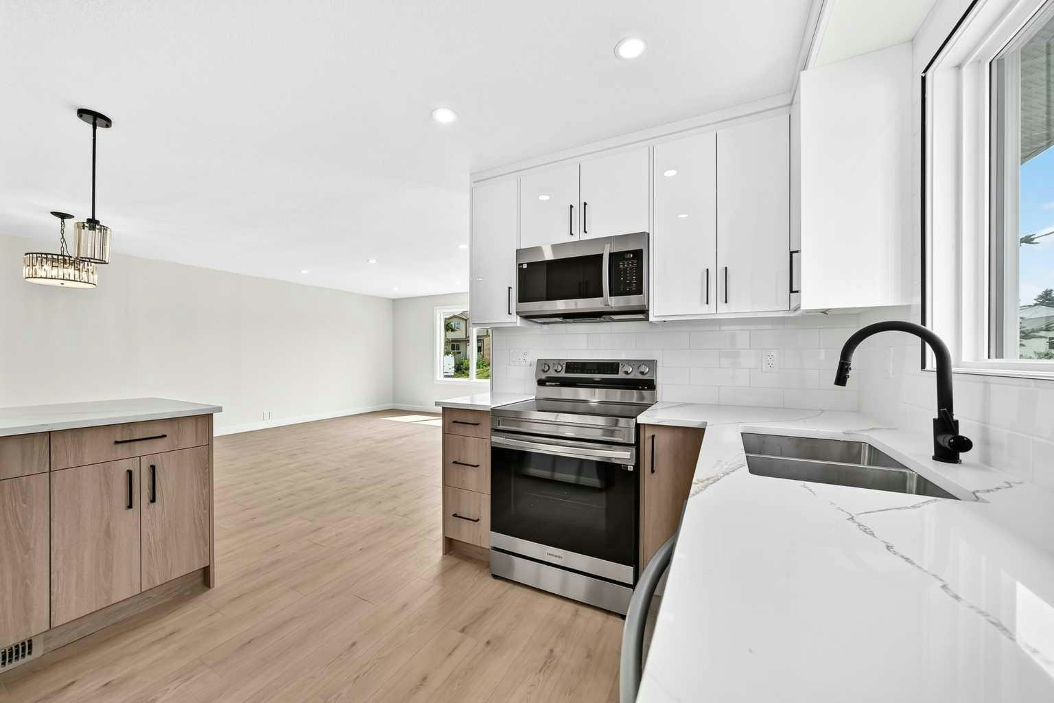4 Abingdon Court NE, Calgary, AB, T2A 6S5