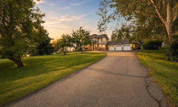 58-28364 Township Road 384