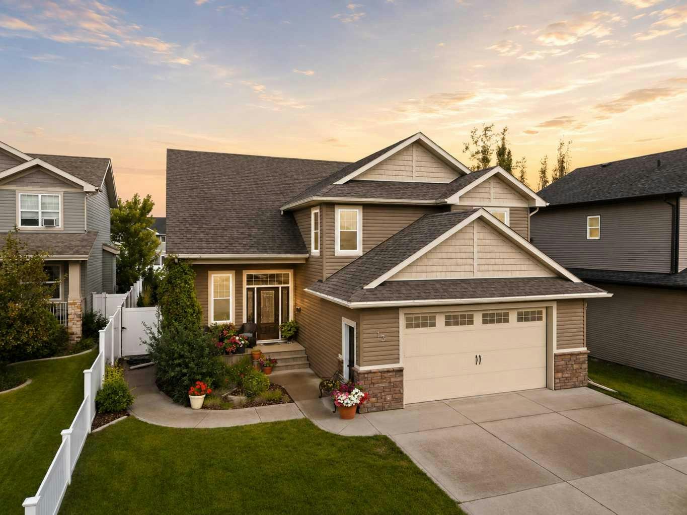 13 Churchill Place, Blackfalds, AB, T0M 0J0