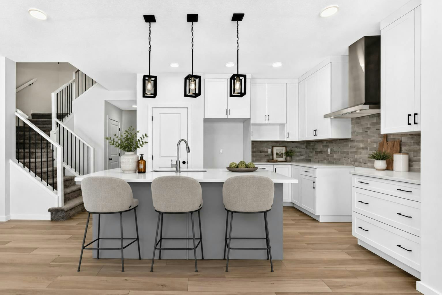 135 Mallard Heath SE, Calgary, AB, T3S 0E4