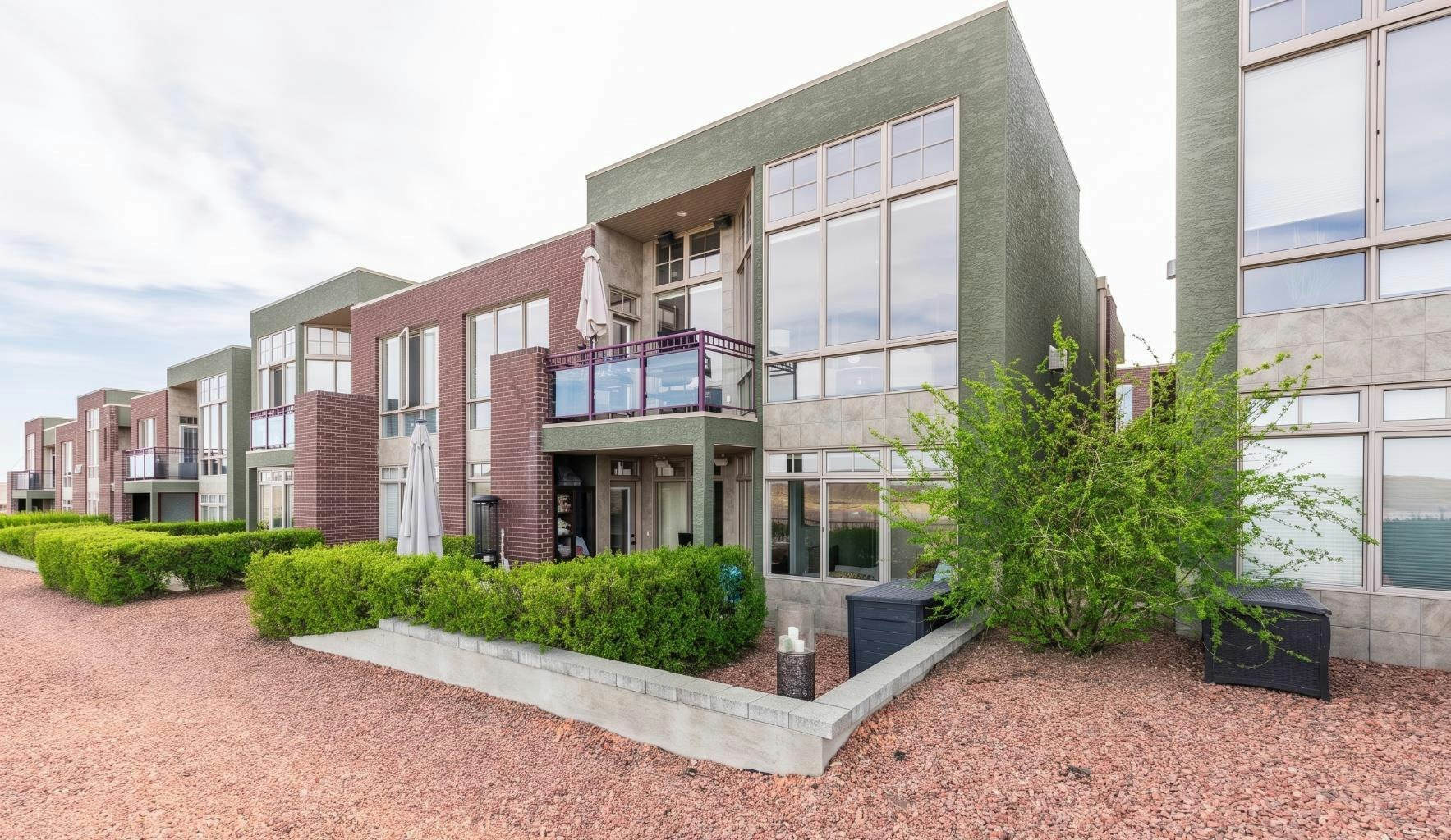 10 Palisades Mews NE, Medicine Hat, AB, T1C 2B5