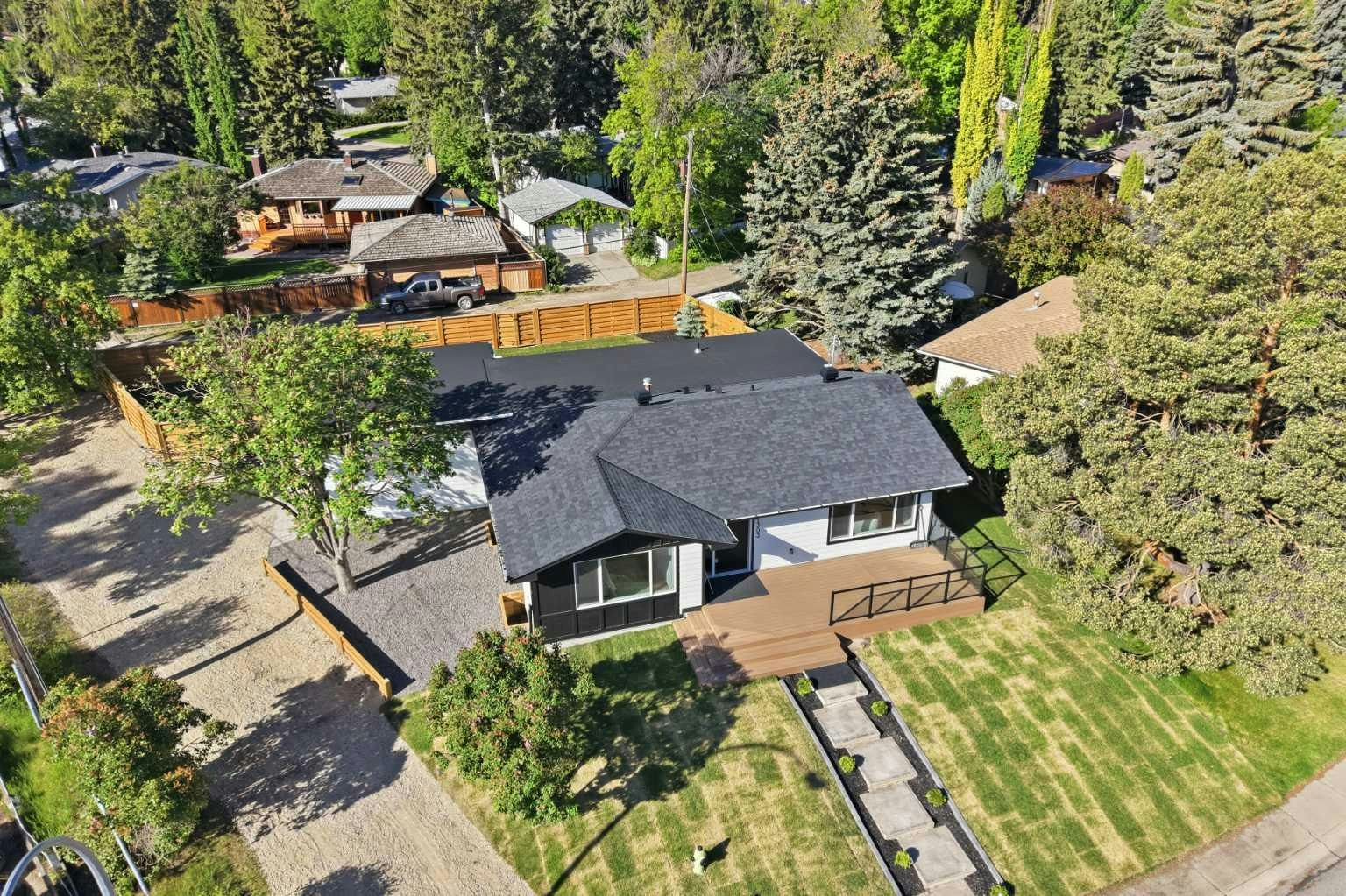 1303 87 Avenue SW, Calgary, AB, T2V 0W2