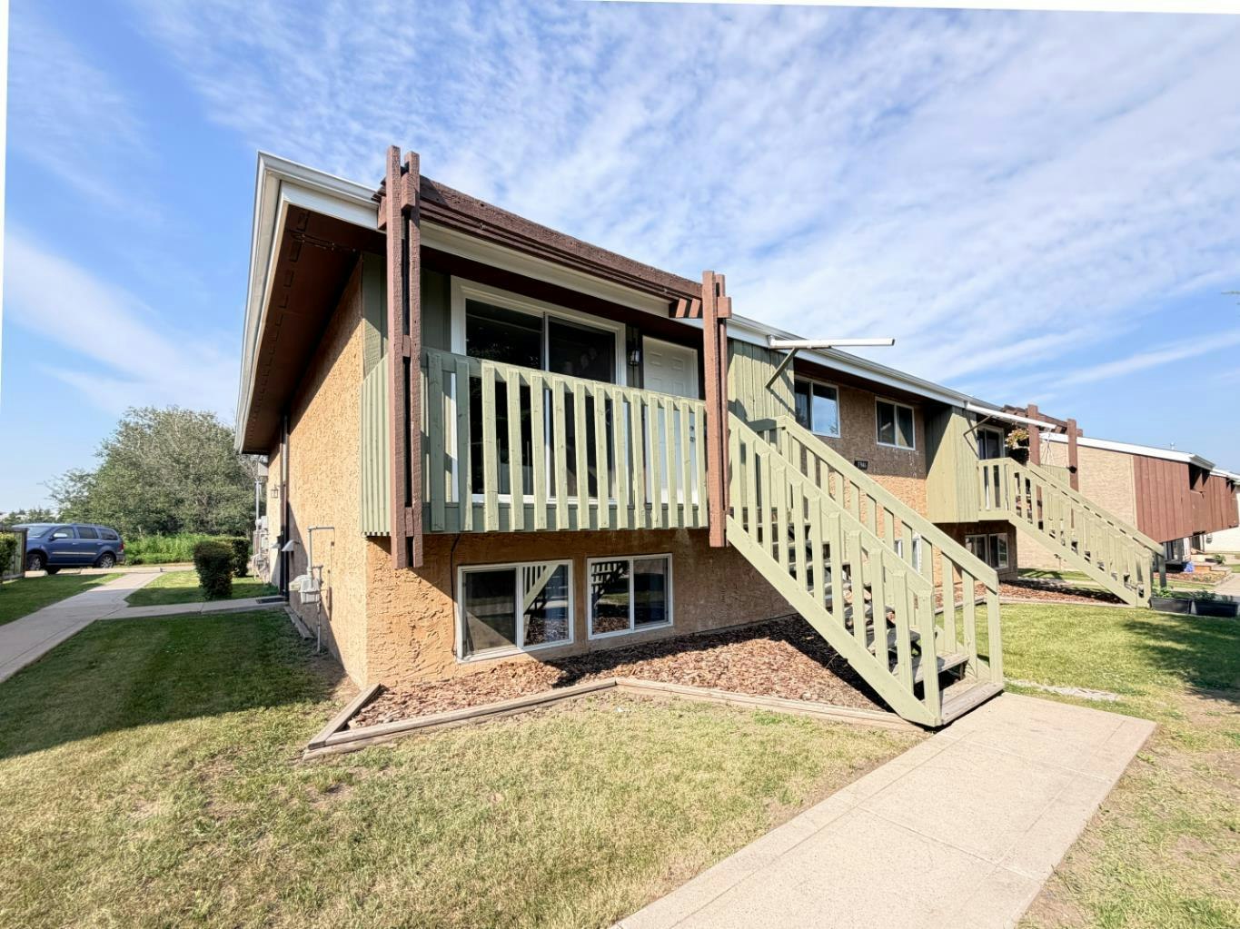 5946-45 A Avenue, Lacombe, AB, T4L 1V7
