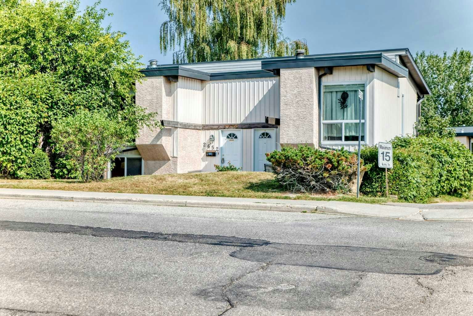 2652 Oakmoor Drive SW, Calgary, AB, T2V 4E8