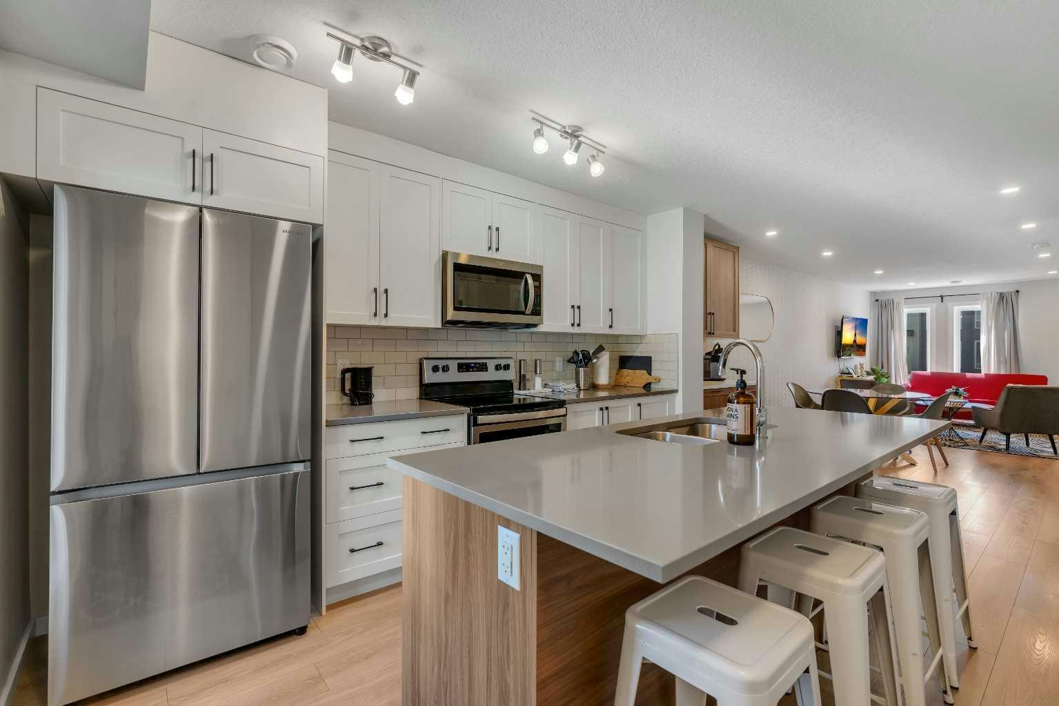 312-19500 37 Street SE, Calgary, AB, T3M 2W9