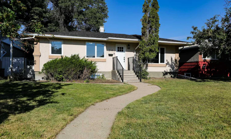 314 26 Street S