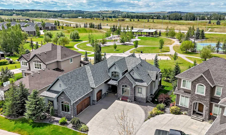 109 Waters Edge Drive
