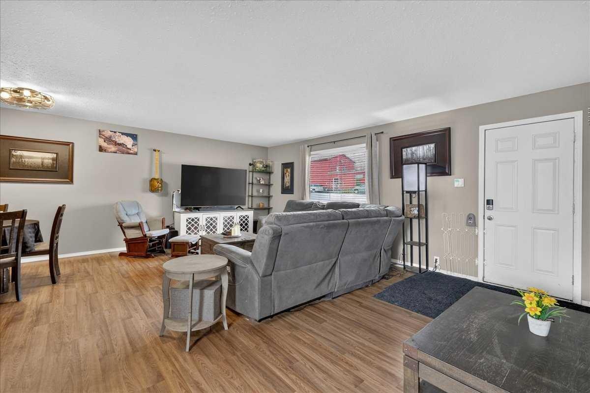 201 1 Avenue - 5