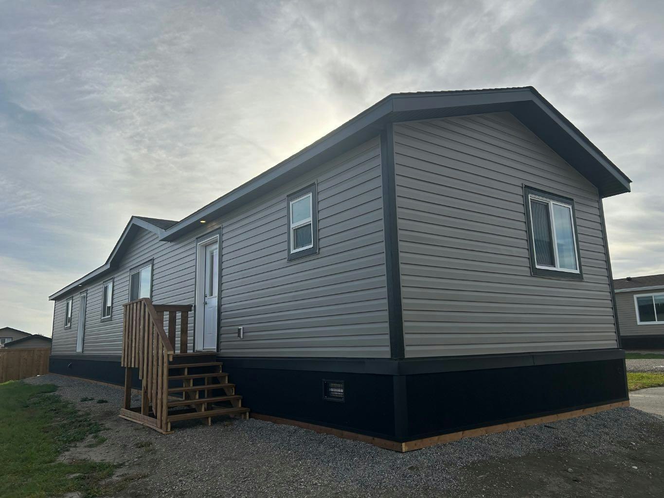 2050 Sunflower Crescent, Coaldale, AB, T1M 0G4
