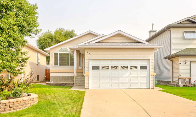472 Heritage Boulevard W