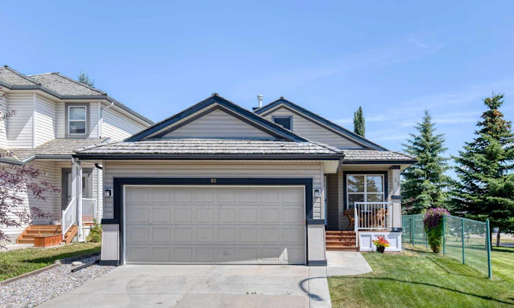 22 Glensummit Close