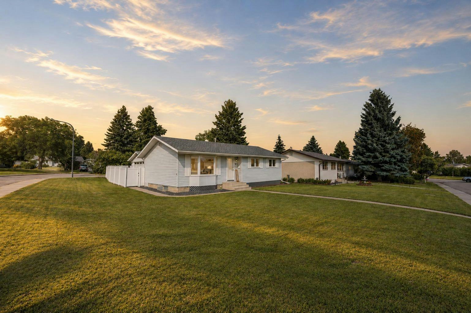 26 Otterbury Avenue, Red Deer, AB, T4N 5A1