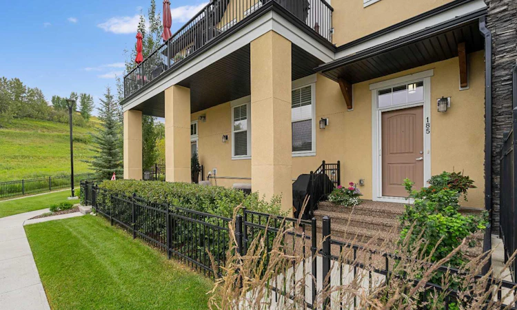 185 Cranbrook Villas SE