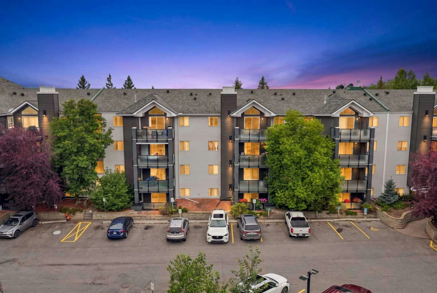 308-10 Sierra Morena Mews SW, Calgary, AB, T3H 3K5