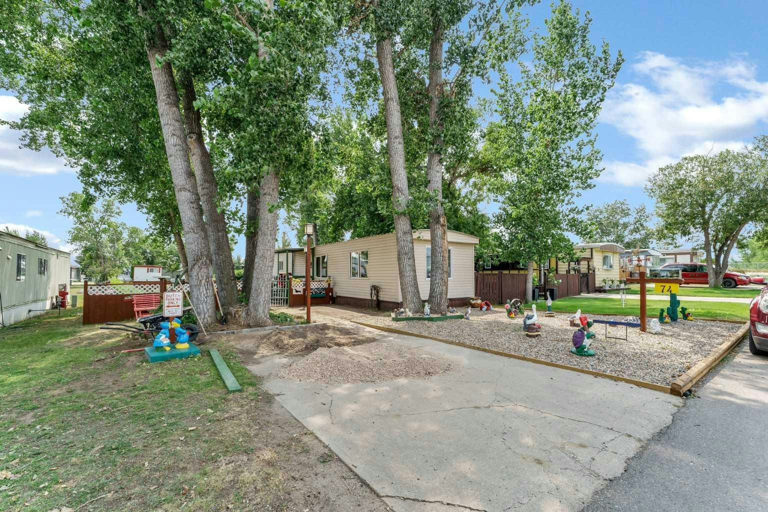 74-4000 13 Avenue SE, Medicine Hat, AB, T1B 1J3