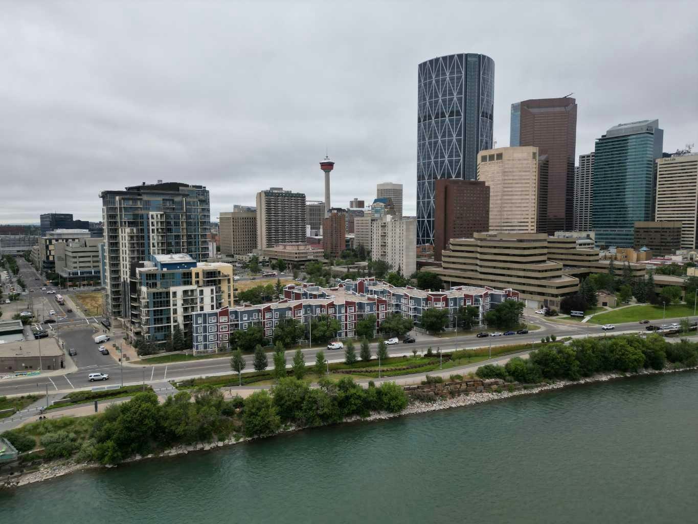 317-333 Riverfront Avenue SE, Calgary, AB, T2G 5R1