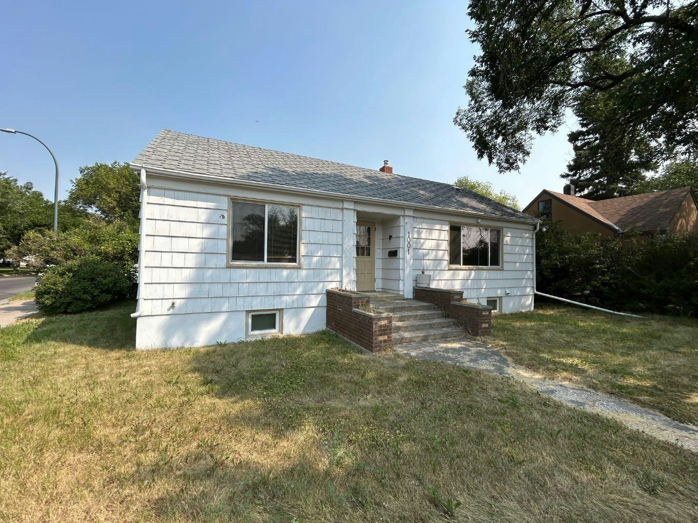 1001 13 Street S, Lethbridge, AB, T1K 1S4
