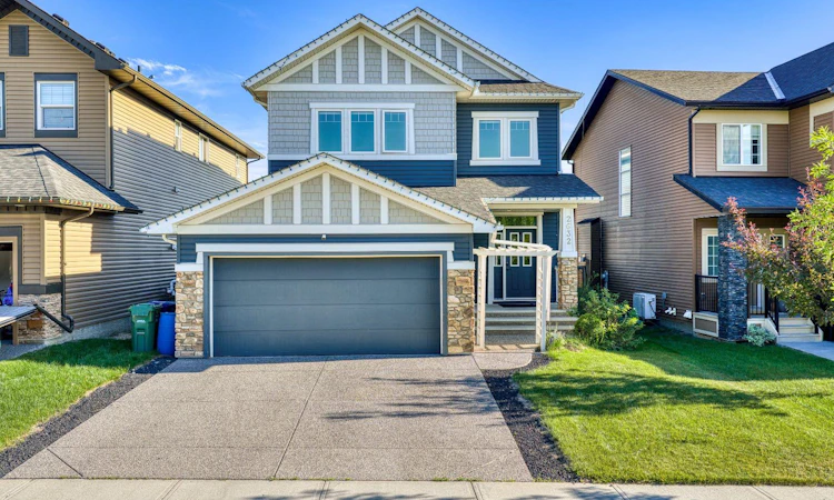 2632 Ravenslea Gardens SE