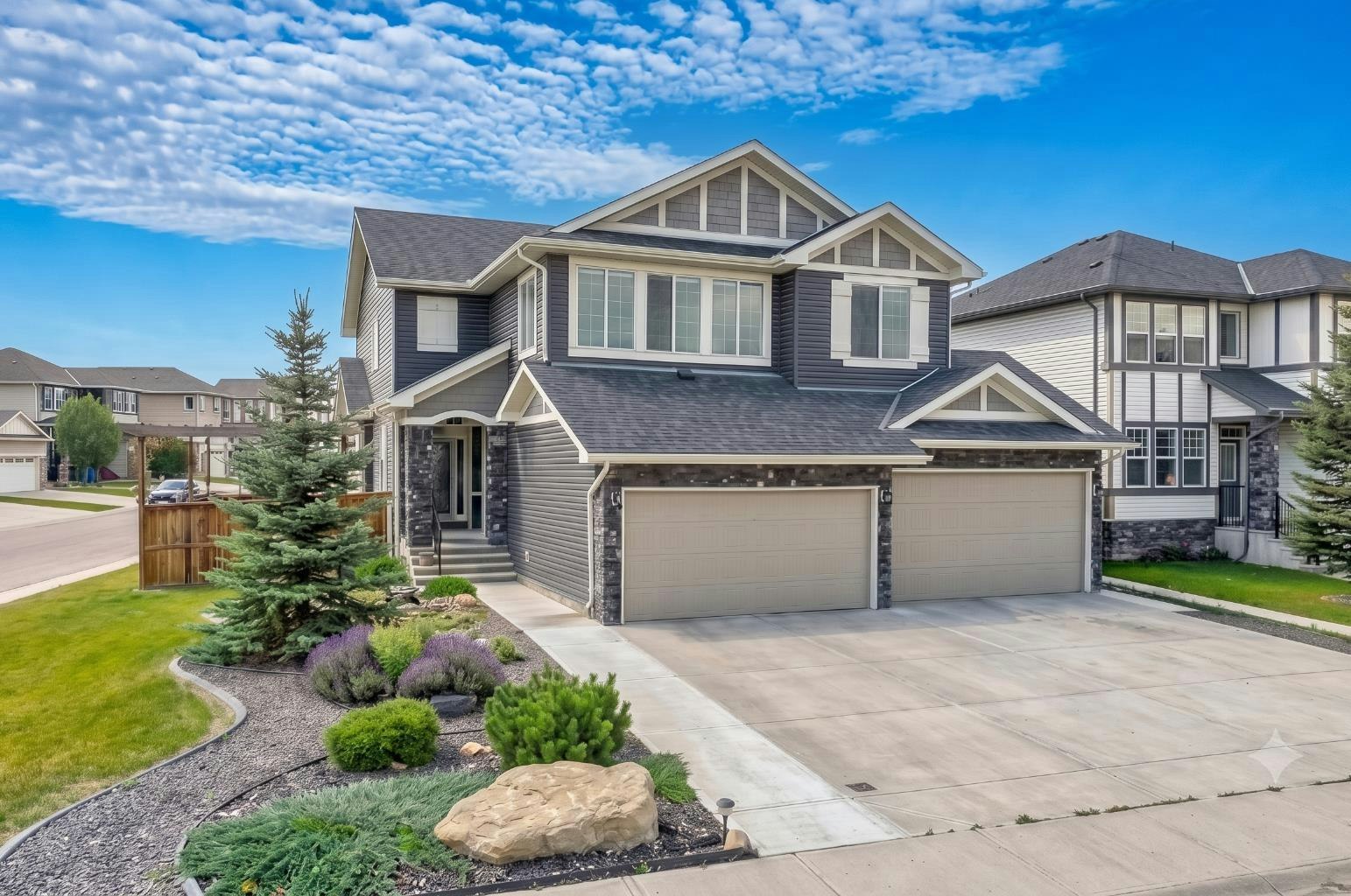 37 Rainbow Falls Boulevard, Chestermere, AB, T1X 0S9