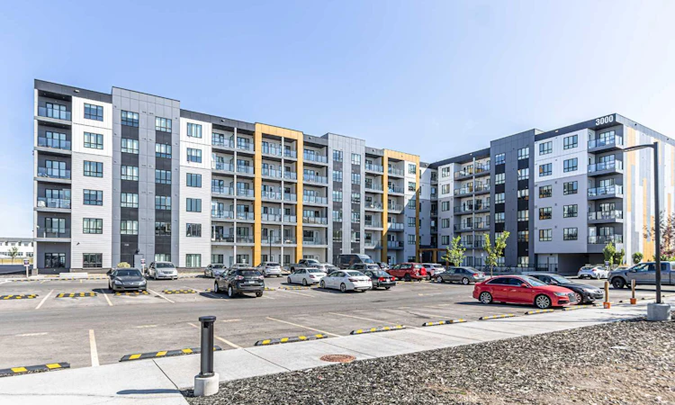 3122-60 Skyview Ranch Road NE
