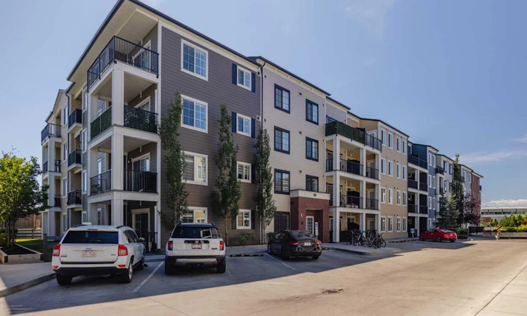 6409-151 Legacy Main Street SE