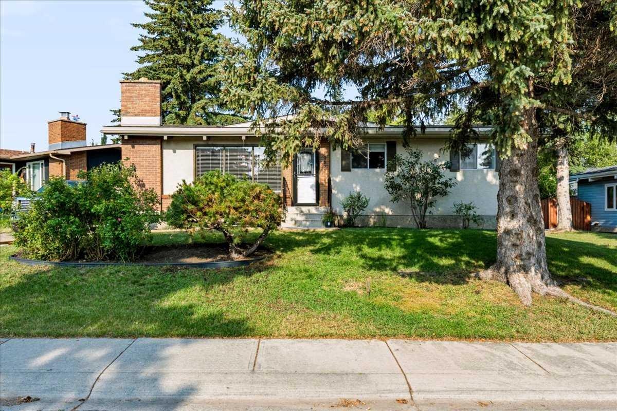 10827 Brae Road SW, Calgary, AB, T2W 1E2