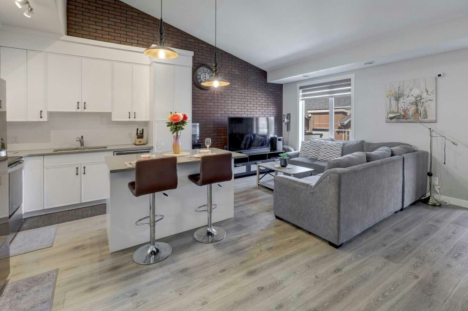 214 Livingston Common NE, Calgary, AB, T3P 1K1