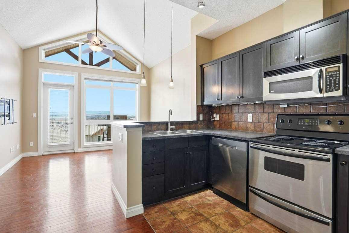 11-148 Rockyledge View NW, Calgary, AB, T3G 5Y4