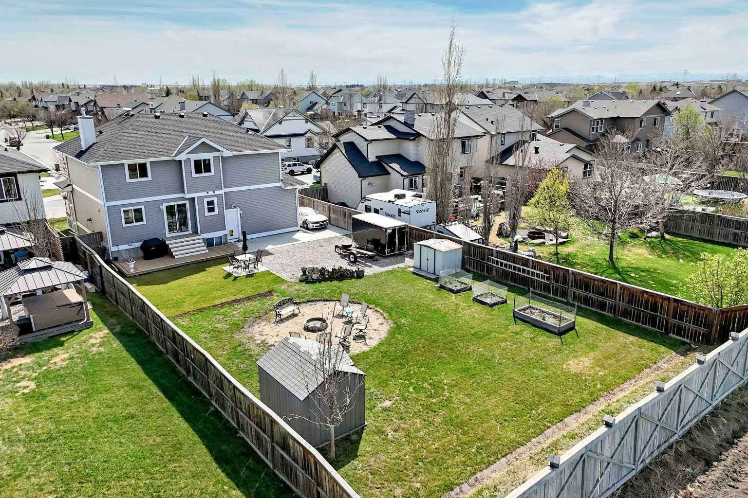 22 Moe Avenue NW, Rural Rocky View County, AB, T0J 1X2