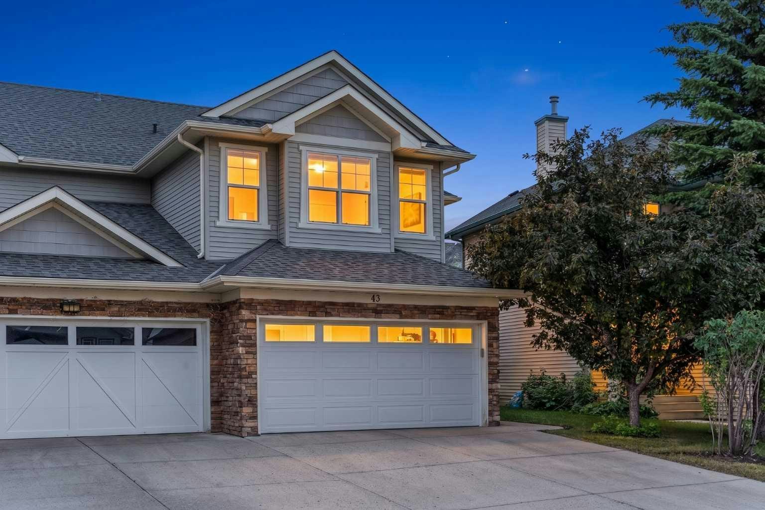 43 Cougar Ridge Bay SW, Calgary, AB, T3H 5C4
