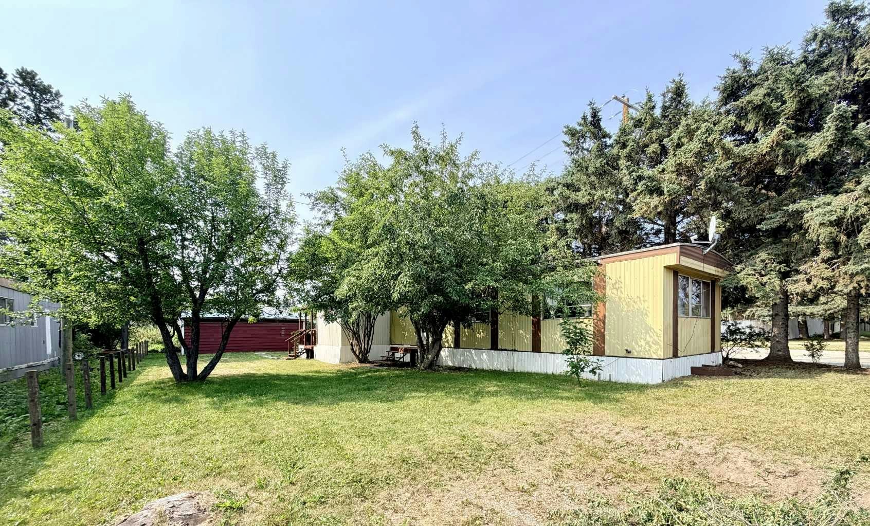 5039 51 Avenue, Caroline, AB, T0M 0M0