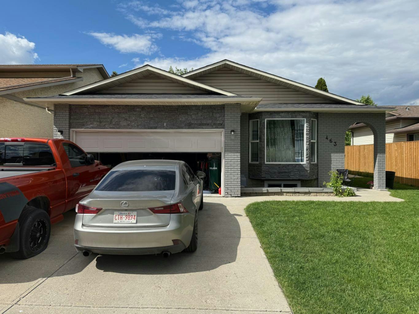 463 Templeton Road NE, Calgary, AB, T1Y 4L8